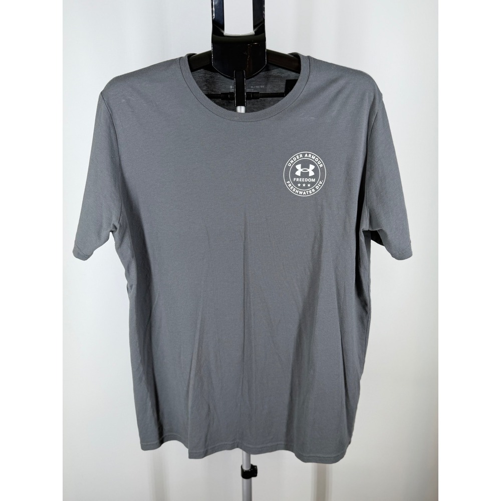 Under Armour Freedom Freshwater Div USA Bass Fish Graphic T-Shirt Gray Mens XL